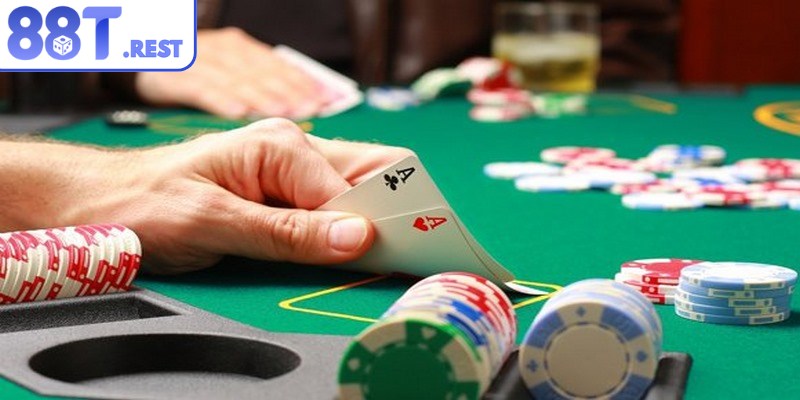 Mẹo chơi Poker hiệu quả là quan sát đối thủ