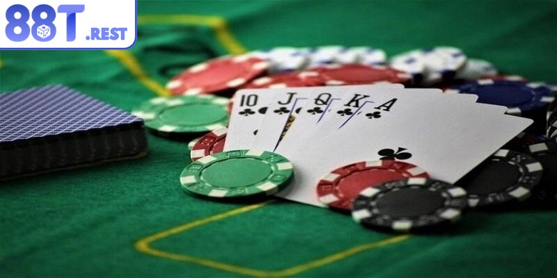 Vận dụng kỹ thuật đánh “Buff” để chơi poker